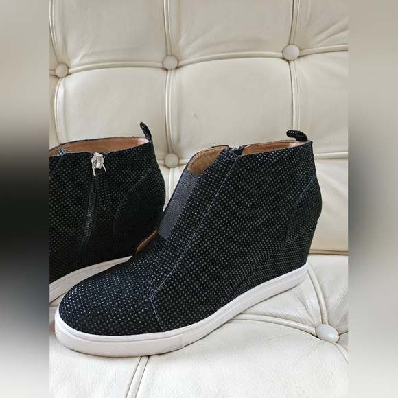 Linea Paolo Black Glitter Leather Wedge Bootie Side Zip-Size 8.5 - Picture 3 of 9